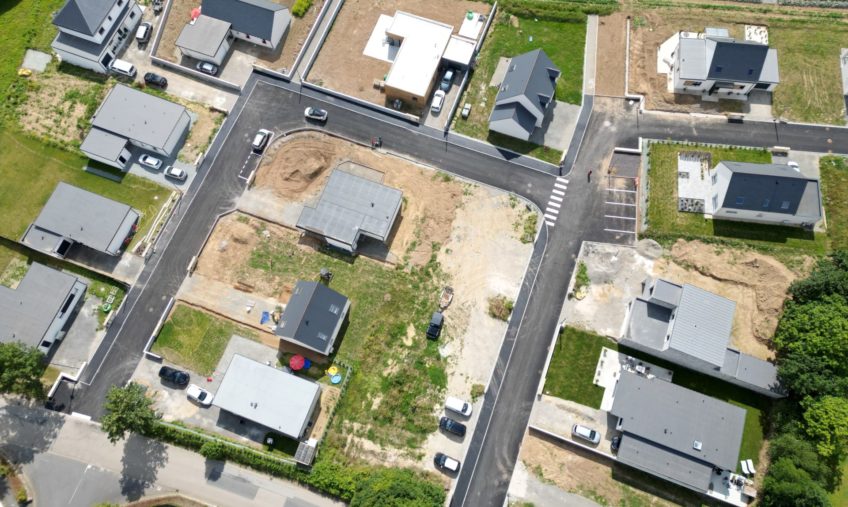 Travaux de voirie terminés dans le lotissement “Le Verger” à Ploudaniel