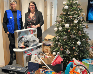 Une mobilisation solidaire aux côtés du Secours Populaire avec les Pères Noël Verts