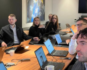 Renforcer notre présence en ligne grâce à nos collaborateurs