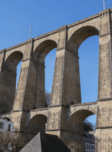 Vendre son bien immobilier à Morlaix : l&rsquo;expertise professionnelle, votre atout maître