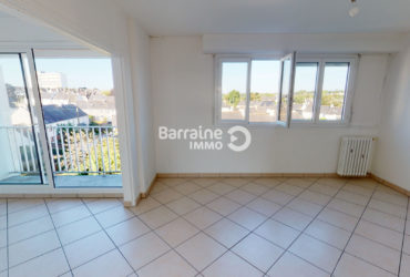 A VENDRE LORIENT SAINT ARMEL APPARTEMENT T4 de 72m² BALCON – POSSIBILITE ACHAT GARAGE EN SUS