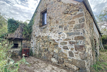 LONGERE EN PIERRES TELGRUC SUR MER EXCLUSIVITE