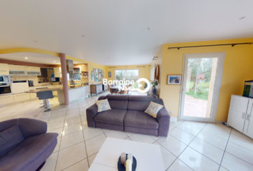 EXCLUSIVITE A VENDRE PLOUGASTEL DAOULAS CONTEMPORAINE T6 de 150 m² – TERRAIN 2200m²