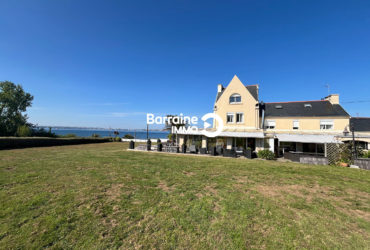 Maison de 10 pièces (252 m²) à vendre à PLOUGASTEL DAOULAS VUE MER TERRAIN 2771 m²