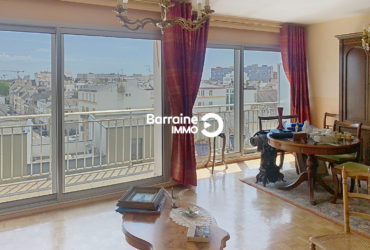 LORIENT CENTRE – RESIDENCE AVEC ASCENSEUR ET BALCON – APPARTEMENT T4 de 80m²  EXPOSE SUD AVEC VUE DEGAGEE