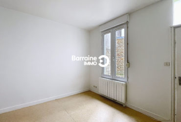 LOCATION BREST PROCHE SIAM APPARTEMENT STUDIO 27 M² TERRASSE PRIVATIVE