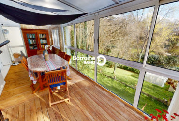 EXCLUSIVITE A VENDRE BREST  MAISON INDEPENDANTE TERRAIN DE 3500M²  APPARTEMENT INDEPENDANT