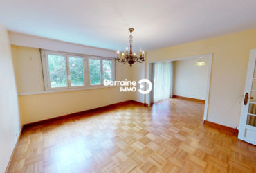 LORIENT SAINT ARMEL – APPARTEMENT T5 de 90m² AVEC 2 BALCONS – STATIONNEMENT RESERVE A LA COPROPRIETE