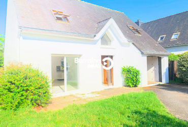 LARMOR PLAGE – MAISON NON MITOYENNE EN IMPASSE – TERRAIN de 350m² ET GARAGE