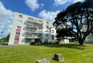 A vendre à BREST, Saint Pierre, appartement T4 de 82,98m2, 3 chambres, balcon, ascenseur, meublé.