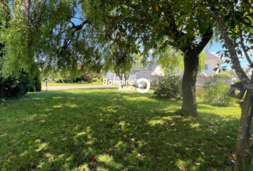 EXCLUSIVITE A VENDRE  PLOUGASTEL-DAOULAS   MAISON T6  4 CHAMBRES  TERRAIN DE 800M²   DOUBLE GARAGE.
