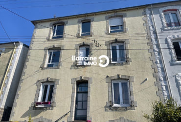 A VENDRE  BREST  RIVE DROITE  IMMEUBLE  200m²  4 APPARTEMENTS + 4 GARAGES