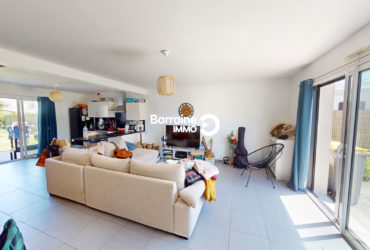 A VENDRE  TRINITE  PLOUZANE QUARTIER CALME APPARTEMENT EN DUPLEX DE 110M²  3 CHAMBRES LOCATAIRE EN PLACE