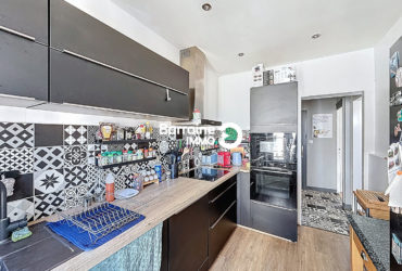 LOCATION BREST PILIER ROUGE APPARTEMENT T4 90 M² RENOVE RECEMMENT