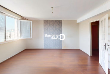 BARRAINE IMMO, Exclusivité à vendre à BREST, Bellevue, appartement T5 3 chambres 95 m2, dernier étage, ascenseur, balcon.