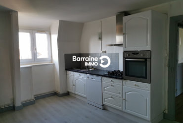 LOCATION : appartement 3 pièces (94 m²) à MORLAIX