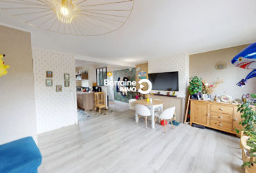EXCLSUIVITE AGENCE –  LORIENT CENTRE – GRAND T3 de 73m² AVEC BALCON -CAVE -STATIONNEMENT FACILE AVEC PARKING PRIVE -POSSIBILITE ADHAT GARAGE