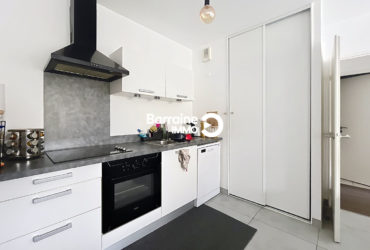 A LOUER BREST KERINOU APPARTEMENT T2 49.90m² RESIDENCE RECENTE BALCON PARKING