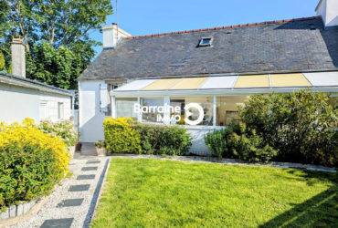 A VENDRE CHEZ BARRAINE PLOUZANE MAISON BOURG DE LOCMARIA AVEC VERANDA  100m² ré : PZ00235-TH