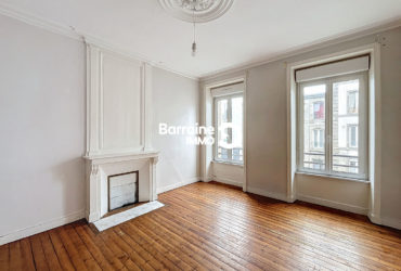 LOCATION  BREST  CENTRE JAURES  APPARTEMENT T2  47,55 M²