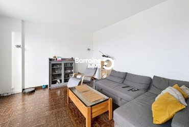 LANDIVISIAU : maison F6 (111 m²) en location