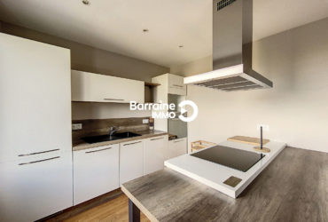 LOCATION BREST – LE LANDAIS APPARTEMENT T3 MEUBLE – GARAGE