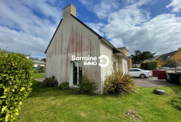 BARRAINE IMMO – Maison à vendre à Brest, secteur Cavaler Blanche –  75 m2 CARREZ, 6 pièces, 4 chambres dont une en rez de chaussée, jardin, garage