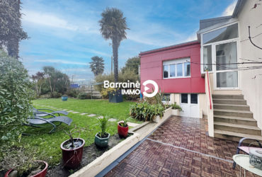 A VENDRE LE RELECQ KERHUON A 100 METRES DE LA MER MAISON DE 1938 AVEC STUDIO INDEPENDANT T5 3 CHAMBRES