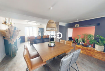 EXCLUSIVITÉ A VENDRE LE RELECQ-KERHUON MAISON 165 M² HABITABLES 5 CHAMBRES COUP DE COEUR