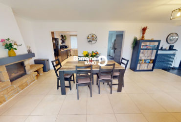 A VENDRE   GUILERS CENTRE BOURG  MAISON   4 CHAMBRES   SOUS-SOL   VERANDA   JARDIN