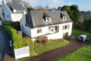 Maison spacieuse à vendre à Saint Martin des Champs