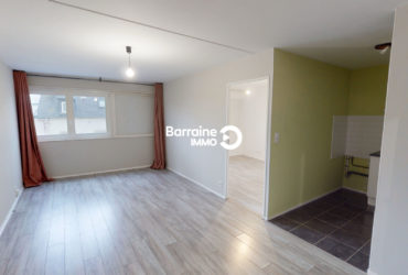 A VENDRE BARRAINE IMMO APPARTEMENT T2 45M² EN BON ETAT DANS UN COPROPRIETE RECENTE AVEC ASCNCEUR  ref PZ00306-TH