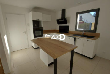 Contemporaine neuve  à louer à Carantec – 5 pièces, 4 chambres, proche de la mer !