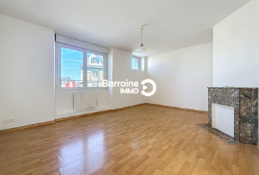 LORIENT LE ROUHO – IMMEUBLE DE RAPPORT de 200m² COMPOSE DE 4 APPARTEMENTS – CAVES ET COUR COMMUNE