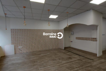 Local commercial hyper centre ville de Morlaix 2 pièce(s) 81 m2