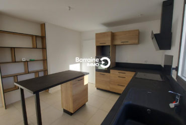 Contemporaine neuve  à louer à Carantec – 5 pièces, 4 chambres, proche de la mer !