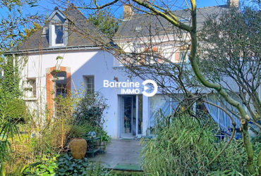 A VENDRE- LORIENT NOUVELLE VILLE – MAISON DE CHARME – 5 PIECES- TERRASSE- DEPENDANCE