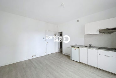 LOCATION  BREST APPARTEMENT  STUDIO 21.26 M² CENTRE JAURES  HYPER CENTRE  PROCHE TOUS COMMERCES ET TRAMWAY