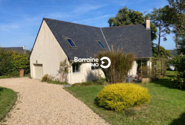 Maison spacieuse à vendre à LOCQUÉNOLÉ – Vue mer et confort moderne