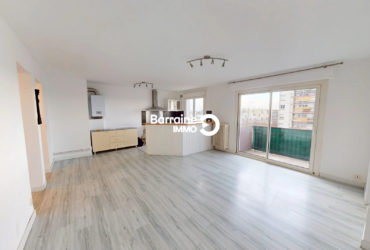 A VENDRE LORIENT PROCHE MERVILLE APPARTEMENT T3 de 73m² ASCENSEUR BALCON +¨PLACE DE PARKING