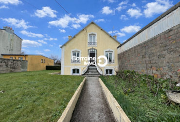 A Vendre en Exclusivité Brest secteur Pont-Neuf Maison à rénover, 5 pièces de 160m²- avec garage et jardin
