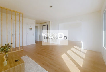 Appartement 4 pièces à louer à Lanester, 79.30 m², 4ème étage avec garage fermé