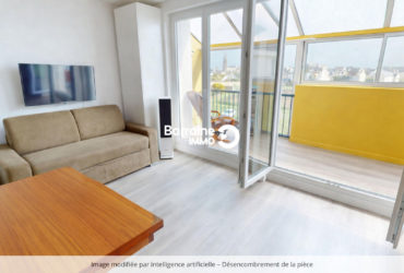 Appartement 2 pièces à vendre à Roscoff, dernier étage avec vue mer