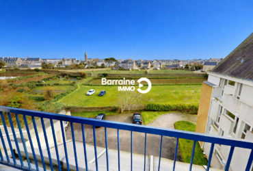 Appartement 2 pièces à vendre à Roscoff, dernier étage avec vue mer