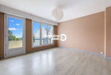 Appartement 2 pièces à louer à Lorient – Dernier étage avec balcon