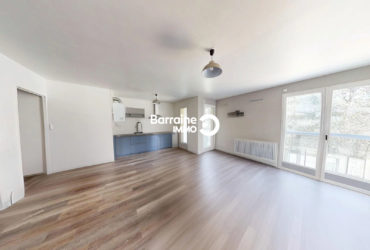 A VENDRE- LORIENT LANVEUR- APPARTEMENT 3 CHAMBRES DE 78 M²- GARAGE ET PATIO