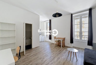 LOCATION BREST SAINT MARTIN STUDIO MEUBLE 26 M²