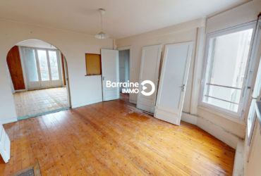 EXCLUSIVITE A VENDRE BREST PILIER ROUGE APPARTEMENT T3 55M²  A RENOVER BALCON