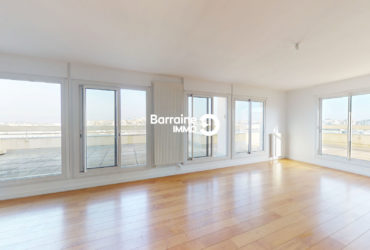 A VENDRE BREST KERINOU APPARTEMENT DUPLEX T6 4 CHAMBRES DERNIER ETAGE ASCENSEUR PARKING  GARAGE TERRASSE DE 40M² VUE PANORAMIQUE