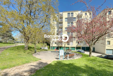 A VENDRE- LORIENT LANVEUR- APPARTEMENT 3 CHAMBRES DE 78 M²- GARAGE ET PATIO